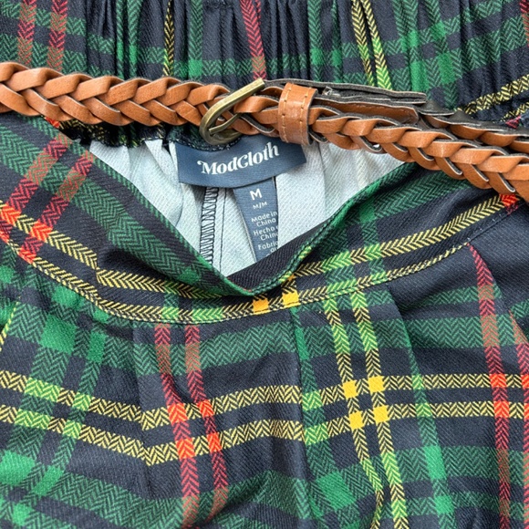 ModCloth Women’s MIDI Length Tartan Plaid Skirt Size Medium w/belt - Picture 3 of 6